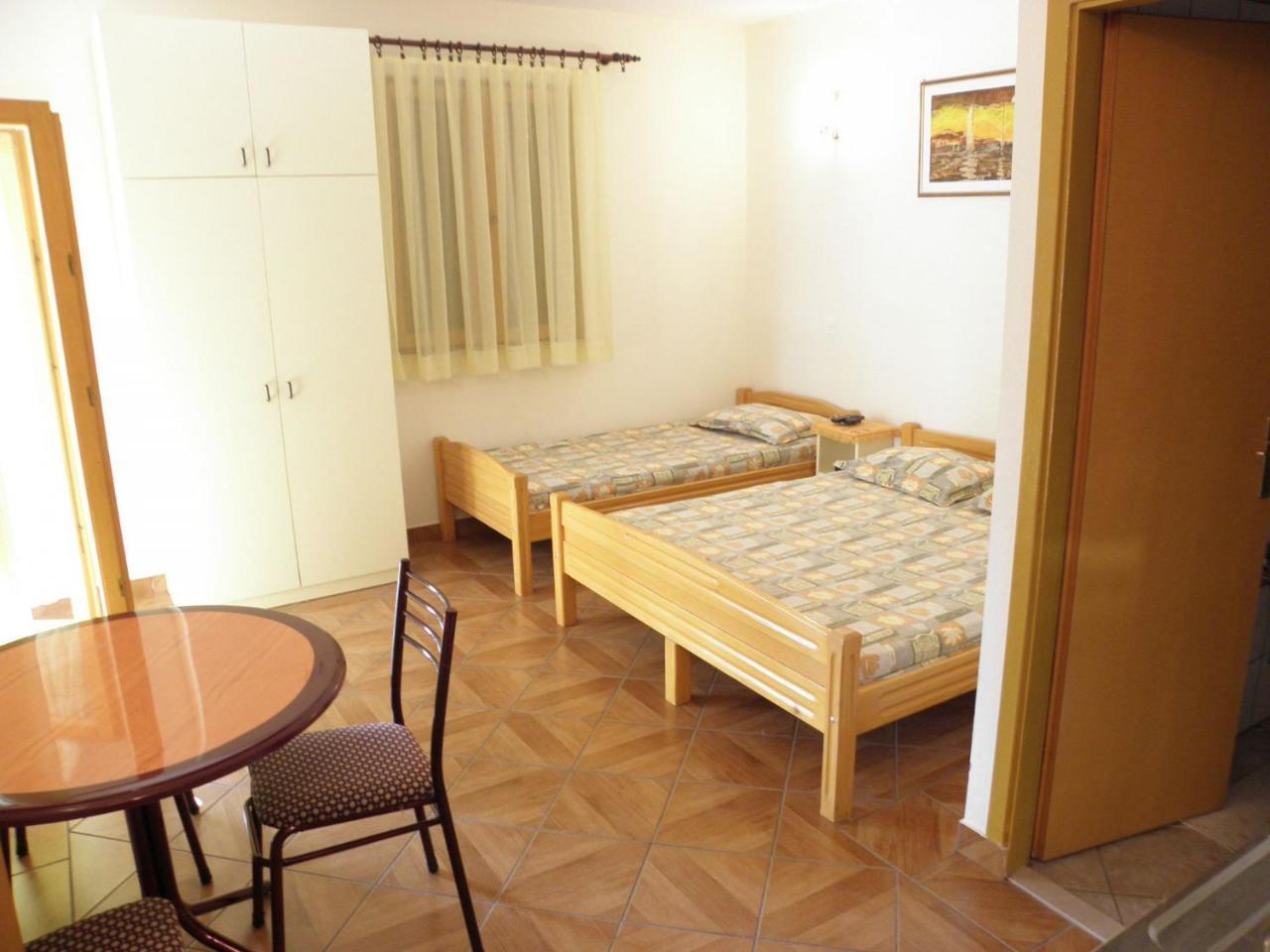 Apartments Brane - 180M To The Sea Vrsi Dış mekan fotoğraf