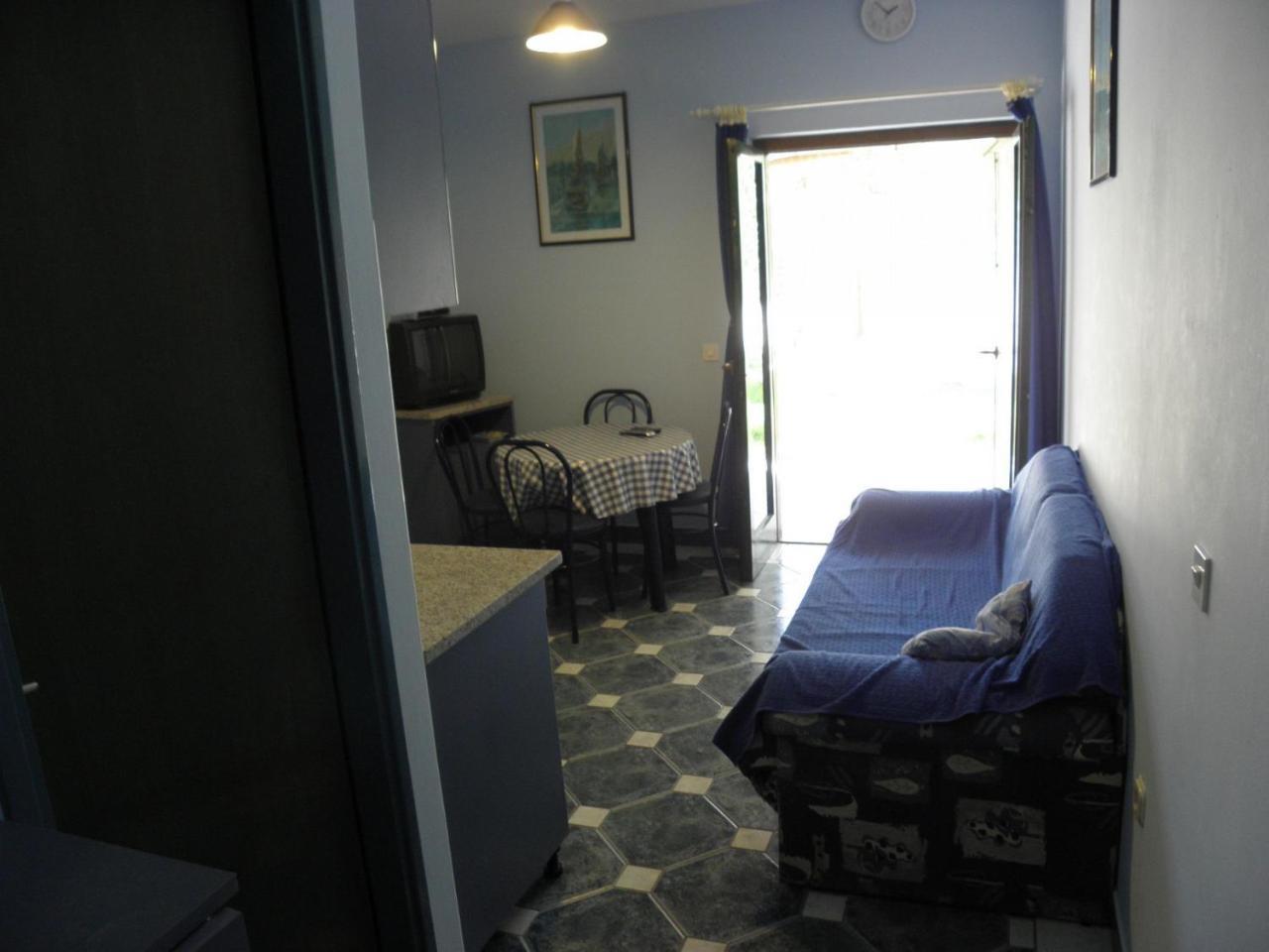 Apartments Brane - 180M To The Sea Vrsi Dış mekan fotoğraf